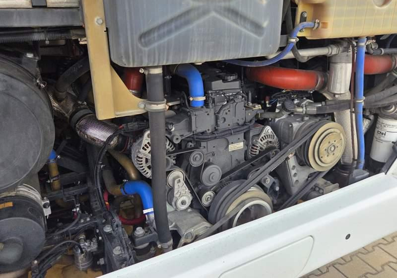 Suburban bus Iveco CROSSWAY/ SPROWADZONY / 64 MIEJSCA / EURO 6: picture 34 Suburban bus Iveco CROSSWAY/ SPROWADZONY / 64 MIEJSCA / EURO 6: picture 34