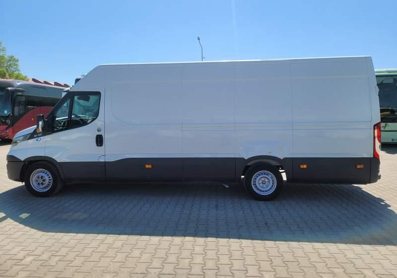 Iveco DAILY 35-140 / SPROWADZONY Z FRANCJI / TEMPOMAT - Panel van: picture 5 Iveco DAILY 35-140 / SPROWADZONY Z FRANCJI / TEMPOMAT - Panel van: picture 5