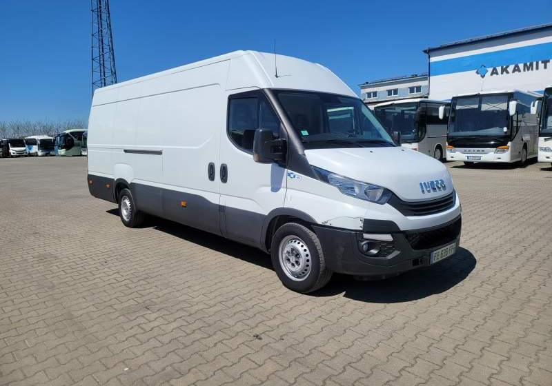 Iveco DAILY 35-140 / SPROWADZONY Z FRANCJI / TEMPOMAT - Panel van: picture 4 Iveco DAILY 35-140 / SPROWADZONY Z FRANCJI / TEMPOMAT - Panel van: picture 4
