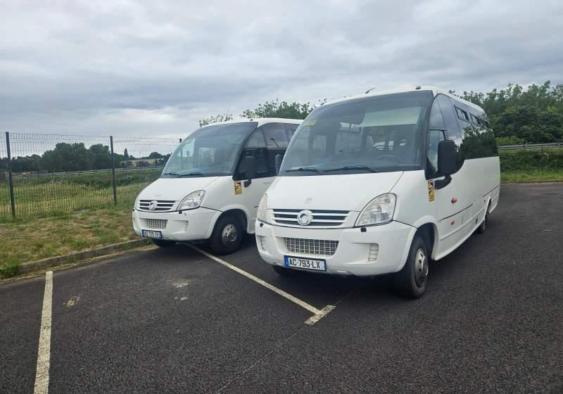 Iveco WING / SPROWADZONY/ 34 MIEJSCA/ MANUAL - Minibus, Passenger van: picture 1 Iveco WING / SPROWADZONY/ 34 MIEJSCA/ MANUAL - Minibus, Passenger van: picture 1