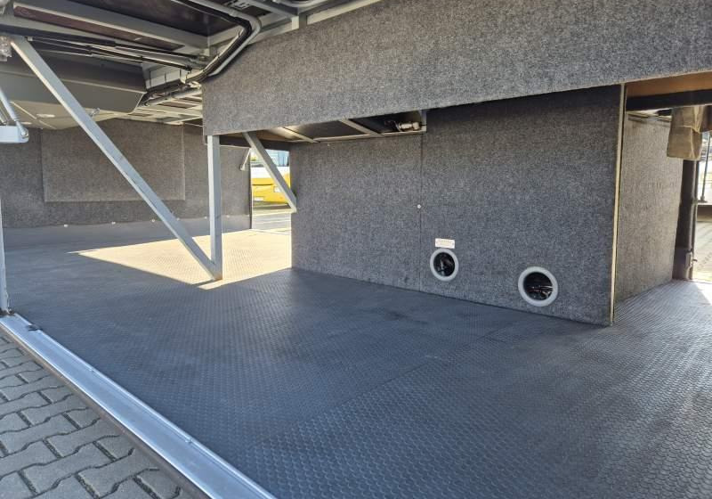 Leasing of VanHool X15 ACRON/ 12 METRÓW/ SPROWADZONY / EURO 5 VanHool X15 ACRON/ 12 METRÓW/ SPROWADZONY / EURO 5: picture 20 Leasing of VanHool X15 ACRON/ 12 METRÓW/ SPROWADZONY / EURO 5 VanHool X15 ACRON/ 12 METRÓW/ SPROWADZONY / EURO 5: picture 20