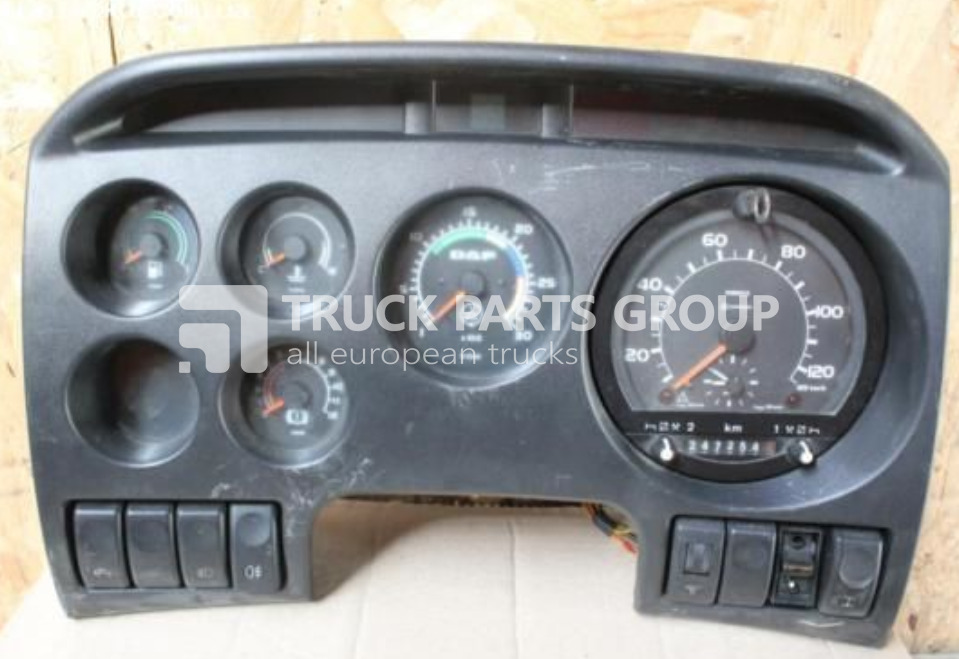 DAF 95XF 1554, DIP-4 95 XF EURO3, EURO2, instrument panel, instrumen dashboard - Dashboard for Truck: picture 1 DAF 95XF 1554, DIP-4 95 XF EURO3, EURO2, instrument panel, instrumen dashboard - Dashboard for Truck: picture 1