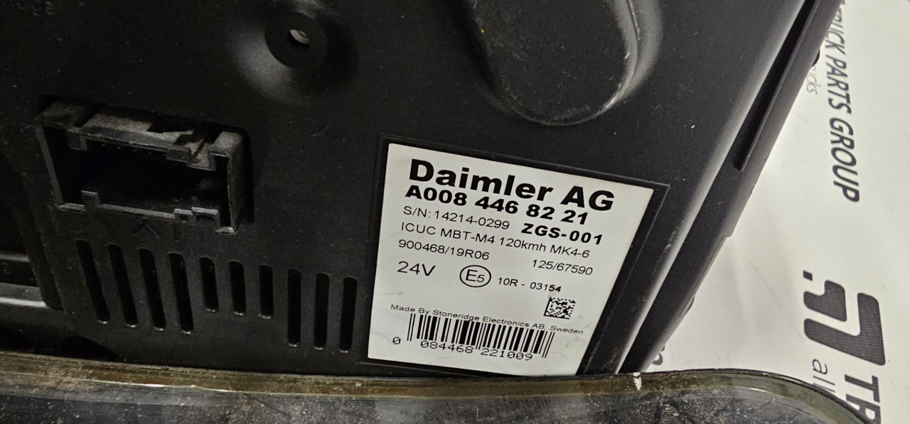 MERCEDES-BENZ Actros MP4 instrument panel, dashboard, EURO6, 0084465521 - Dashboard for Truck: picture 5 MERCEDES-BENZ Actros MP4 instrument panel, dashboard, EURO6, 0084465521 - Dashboard for Truck: picture 5