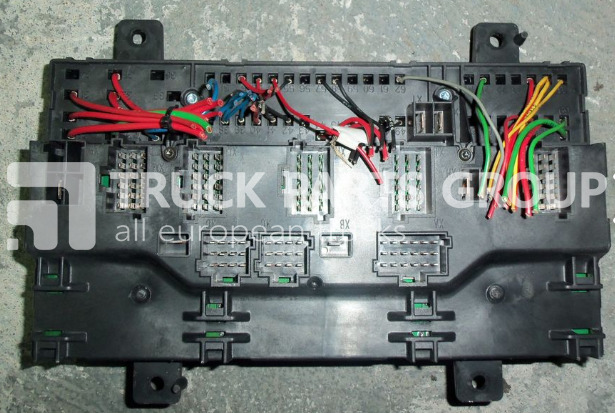 VOLVO FH13, FM13, EURO 4, EURO 5 emission fuse and relay centre, centr fuse block - Fuse for Truck: picture 3 VOLVO FH13, FM13, EURO 4, EURO 5 emission fuse and relay centre, centr fuse block - Fuse for Truck: picture 3