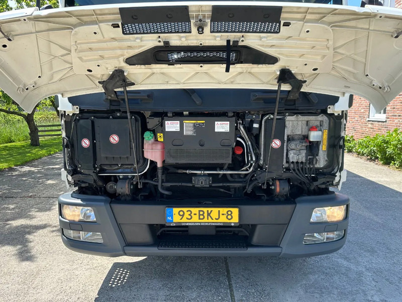 MAN TGL 10.190 / NL TRUCK / BOX / EURO 6 / MANUAL / NEW TYRES / LOADLIFT - Box truck: picture 2 MAN TGL 10.190 / NL TRUCK / BOX / EURO 6 / MANUAL / NEW TYRES / LOADLIFT - Box truck: picture 2