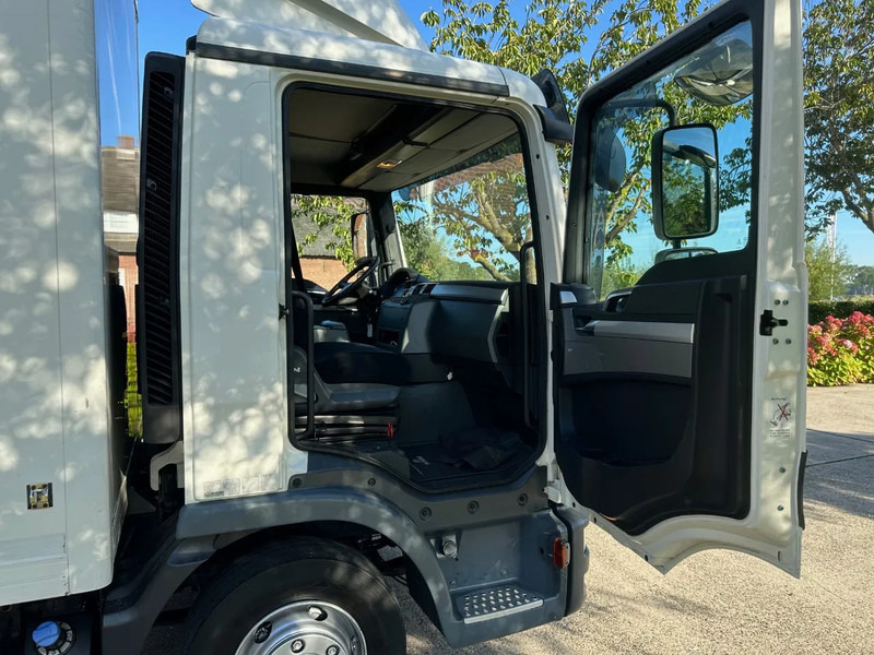Curtainsider truck MAN TGL 12.220 / EURO6 / NL TRUCK / AUTOMATIC / CURTAINSIDE: picture 19