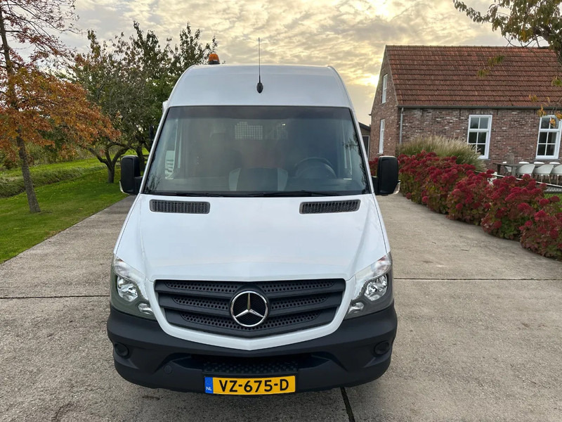 Mercedes-Benz Sprinter 313 CDI / L2H2 / AUTOMAAT / NL BUS / 130 PK / 2-ZITS / CC / AIRCO / CAMERA - Panel van: picture 2 Mercedes-Benz Sprinter 313 CDI / L2H2 / AUTOMAAT / NL BUS / 130 PK / 2-ZITS / CC / AIRCO / CAMERA - Panel van: picture 2