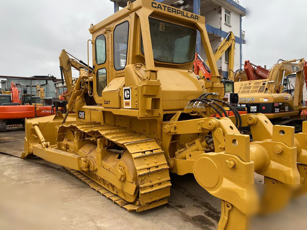 CATERPILLAR D8K - Bulldozer: picture 5 CATERPILLAR D8K - Bulldozer: picture 5