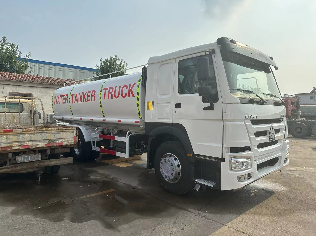 Howo 371 - Tank truck: picture 2 Howo 371 - Tank truck: picture 2