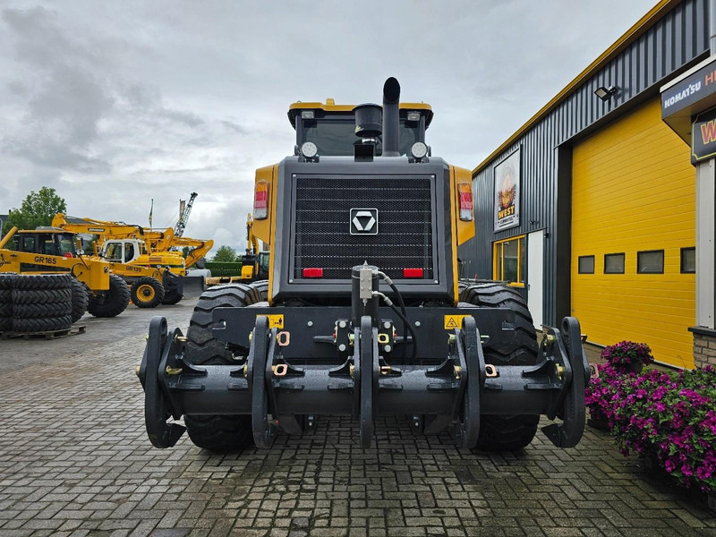 XCMG GR165 - Grader: picture 4 XCMG GR165 - Grader: picture 4