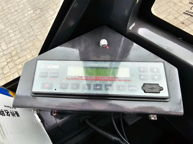 Mini excavator XCMG XE27U: picture 18