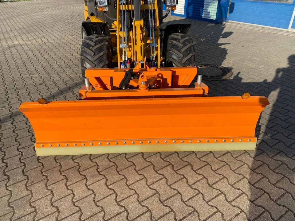 Radlader/Hoflader BK810 inkl. Winter-Komplettpaket *INKL.19% MWST*BERGER KRAUS* KUBOTA*EURO*CE* - Compact loader: picture 5 Radlader/Hoflader BK810 inkl. Winter-Komplettpaket *INKL.19% MWST*BERGER KRAUS* KUBOTA*EURO*CE* - Compact loader: picture 5