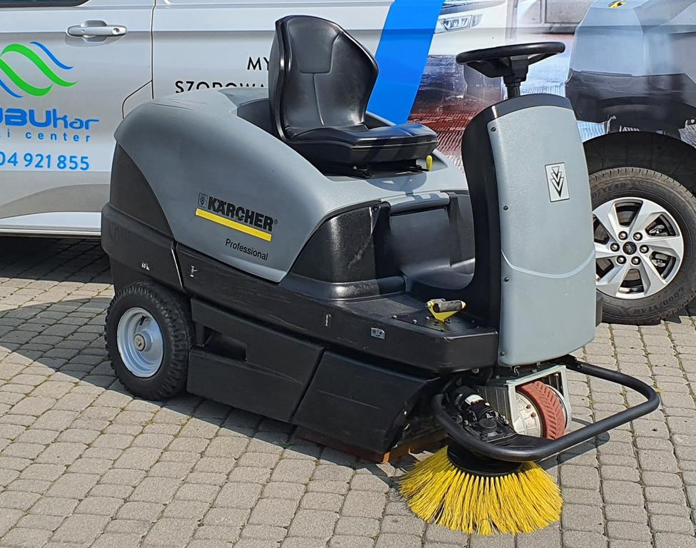 KÄRCHER KM 100/100 R Bp - Industrial sweeper: picture 1 KÄRCHER KM 100/100 R Bp - Industrial sweeper: picture 1