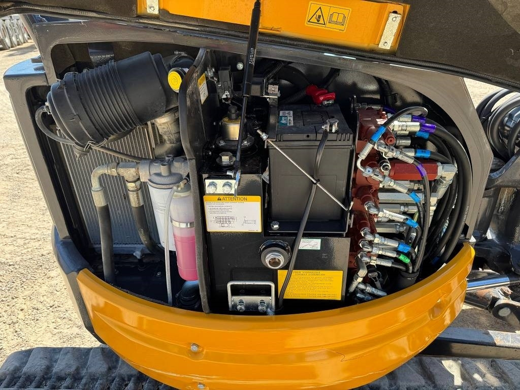 Mini excavator Kato imer HD33V5: picture 9