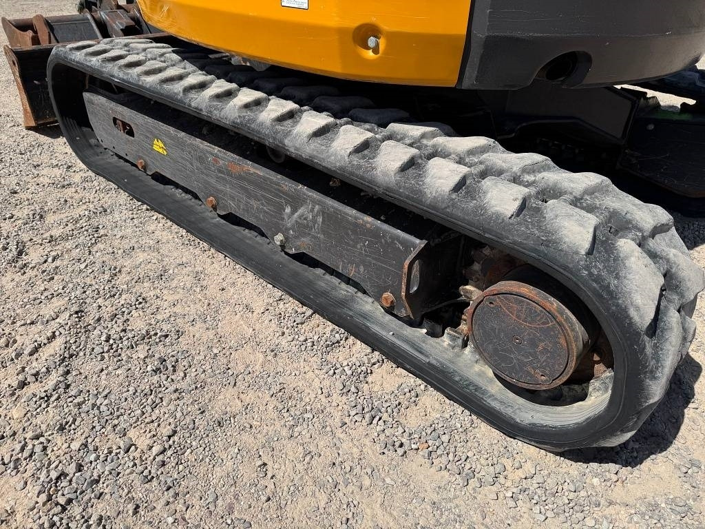 Mini excavator Kato imer HD33V5: picture 7