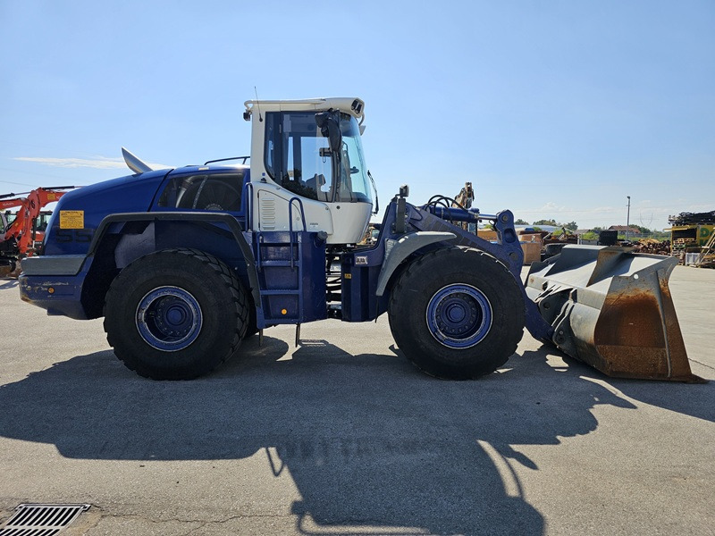 LIEBHERR L556 - Wheel loader: picture 4 LIEBHERR L556 - Wheel loader: picture 4
