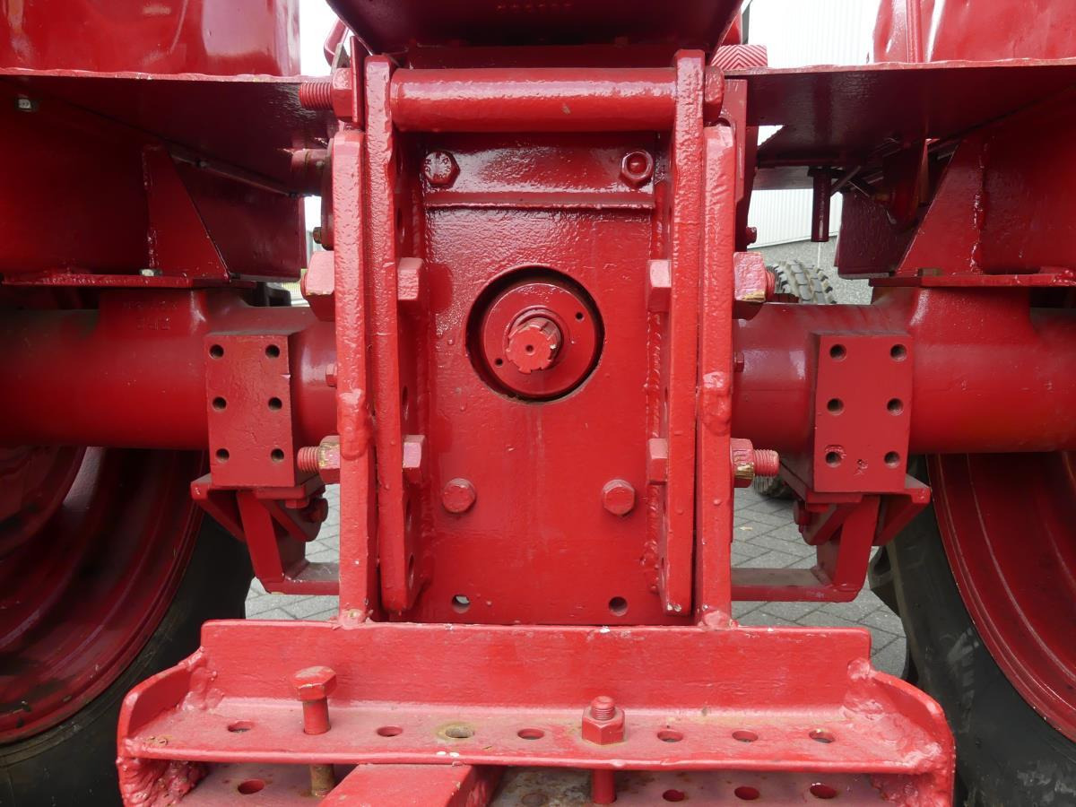 Farm tractor Fahr D45L: picture 9