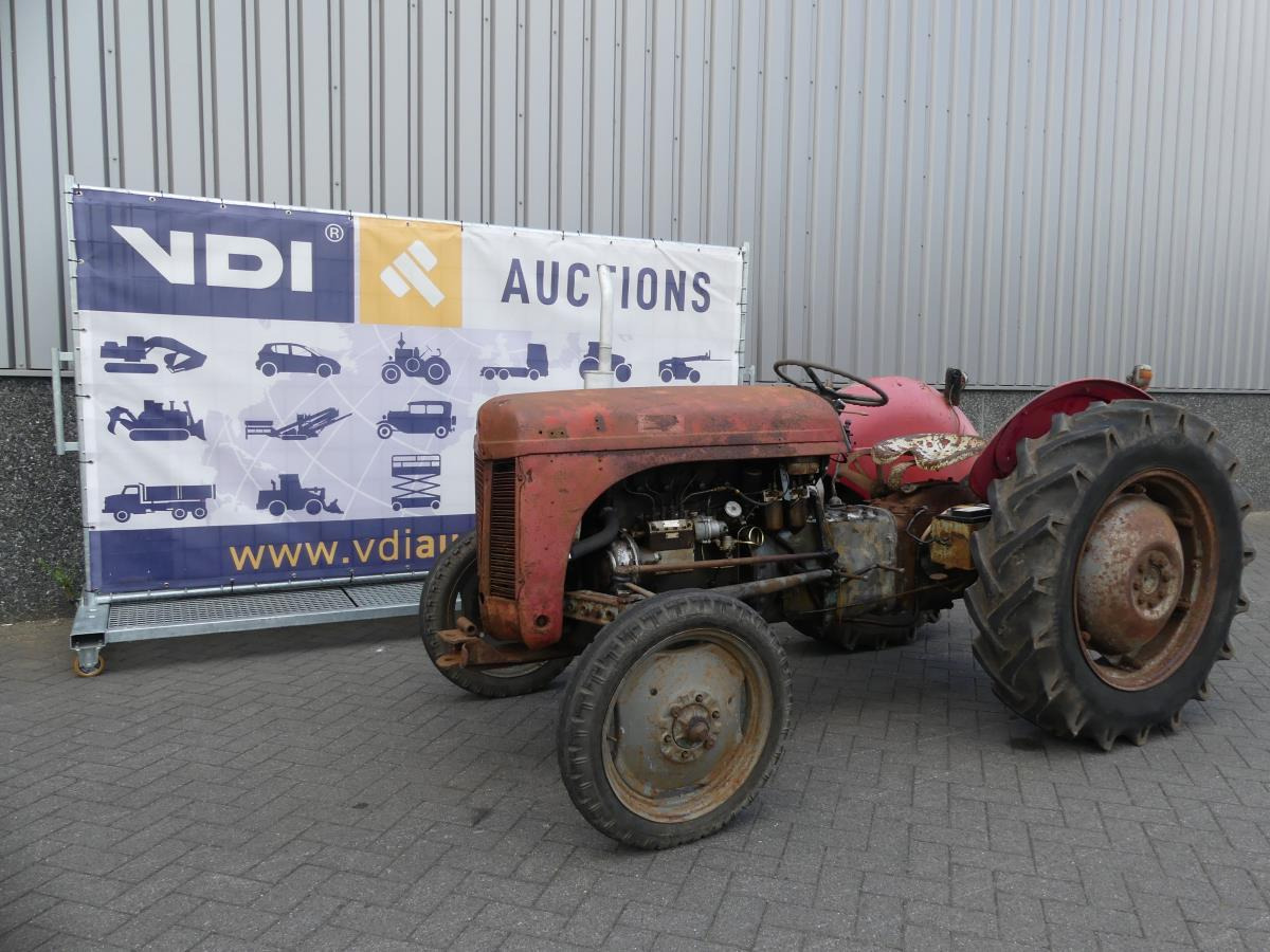 Ferguson TED - Farm tractor: picture 2 Ferguson TED - Farm tractor: picture 2