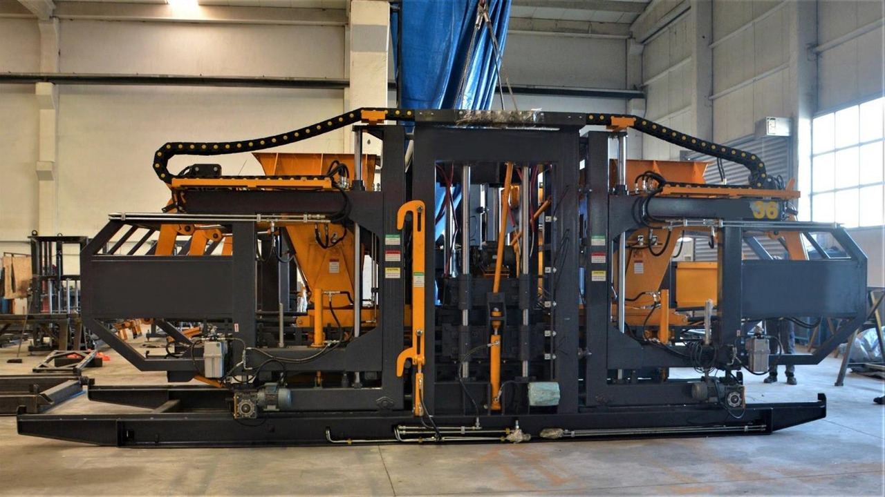 Block making machine Constmach BS-25 Concrete Block Making Machine (Concrete Paving Machine): picture 1