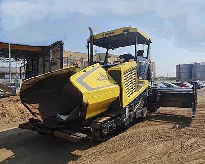 Bomag BF700C-2 - Asphalt paver: picture 1 Bomag BF700C-2 - Asphalt paver: picture 1