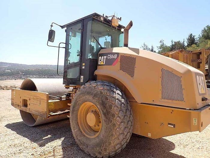 CAT CS64B - Vibratory plate: picture 5 CAT CS64B - Vibratory plate: picture 5