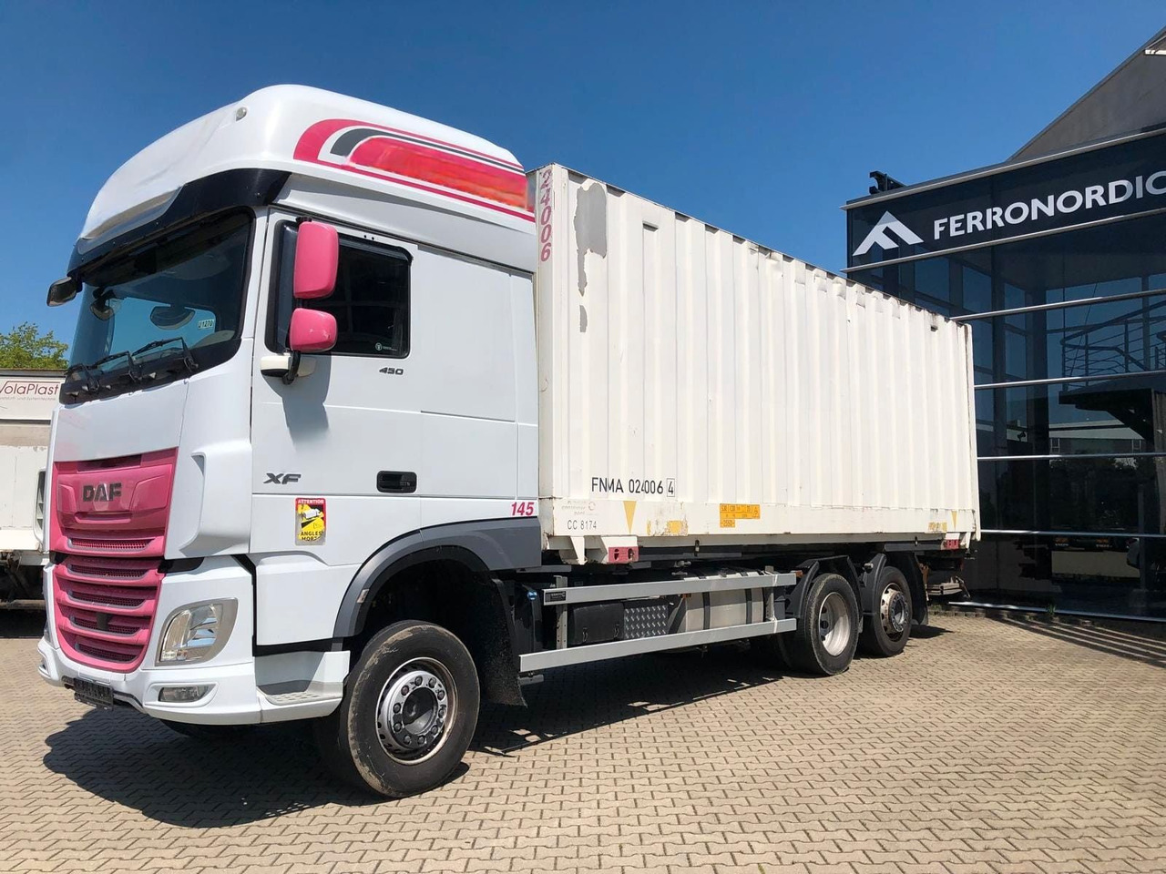 DAF XF450 SSC Lenk/Lift*LBW*AHK*Standklima - Box truck: picture 3 DAF XF450 SSC Lenk/Lift*LBW*AHK*Standklima - Box truck: picture 3