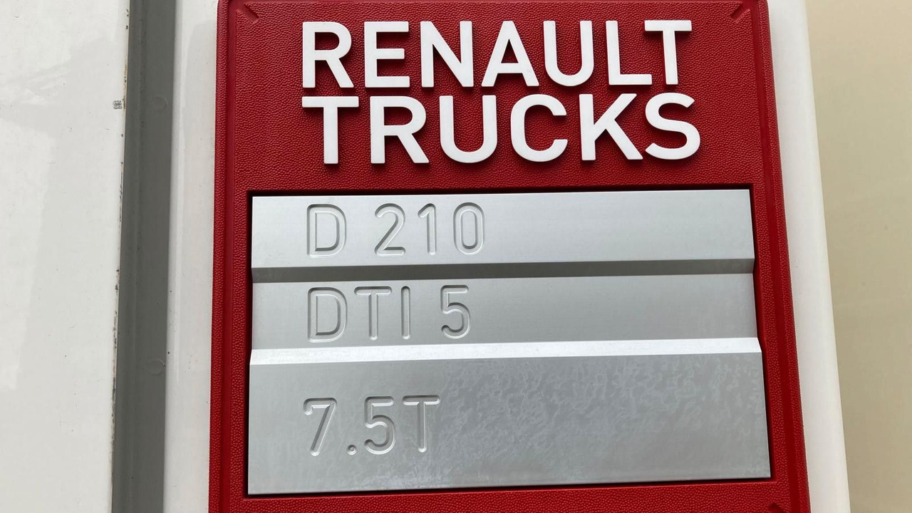 Renault D7.5 210 LOW LBW Schaltgetriebe - Box truck: picture 4 Renault D7.5 210 LOW LBW Schaltgetriebe - Box truck: picture 4