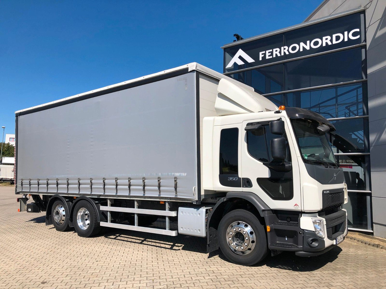Volvo FE 350 6x2 Lenkachse*ALU*LBW*EDSCHA - Curtainsider truck: picture 1 Volvo FE 350 6x2 Lenkachse*ALU*LBW*EDSCHA - Curtainsider truck: picture 1