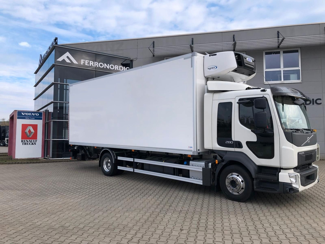 Volvo FL16.280  VollLuft*LBW *Carrier Supra850*a.Miete - Refrigerator truck: picture 1 Volvo FL16.280  VollLuft*LBW *Carrier Supra850*a.Miete - Refrigerator truck: picture 1