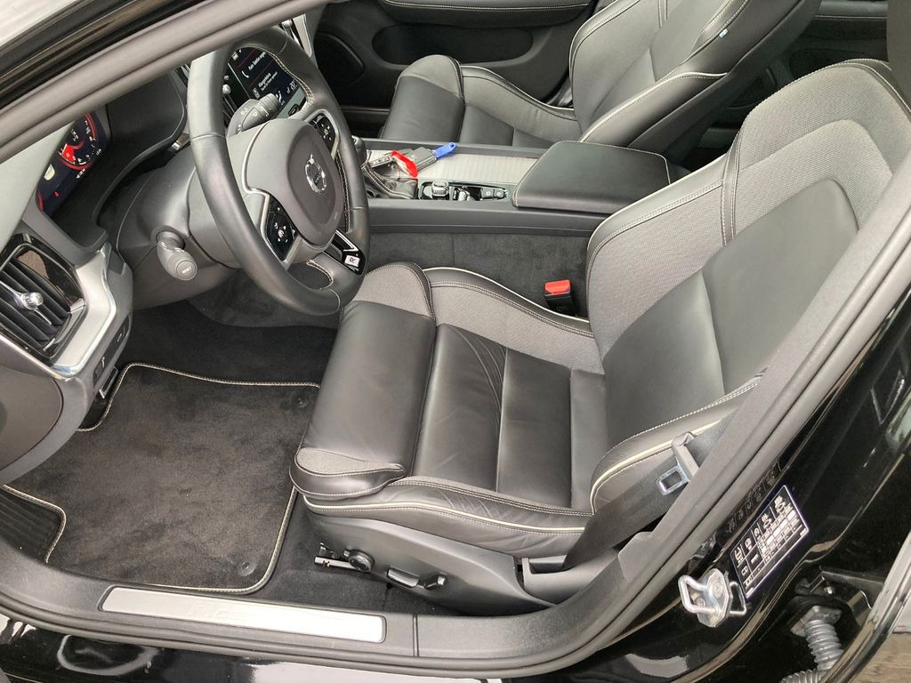 Volvo S60 T5 Lim. R-Design - Sedan: picture 4 Volvo S60 T5 Lim. R-Design - Sedan: picture 4
