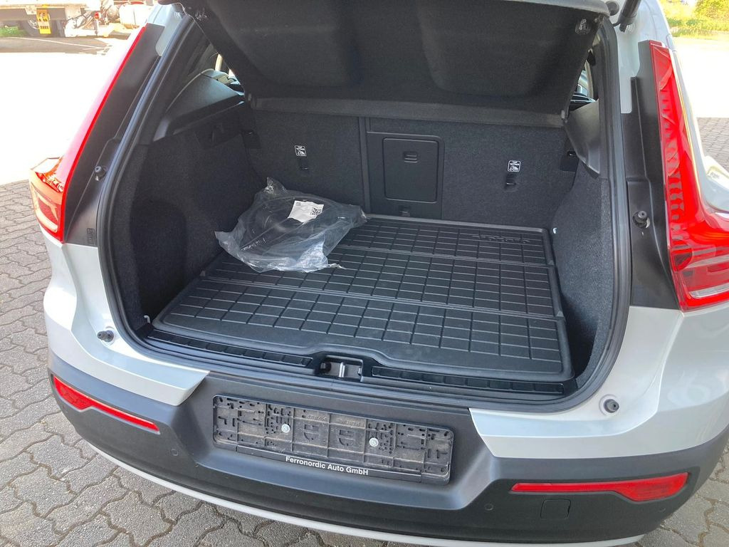 Volvo XC 40 T4 Insc. Expr. Recharge Plug-In Hyb. 2WD - SUV: picture 5 Volvo XC 40 T4 Insc. Expr. Recharge Plug-In Hyb. 2WD - SUV: picture 5