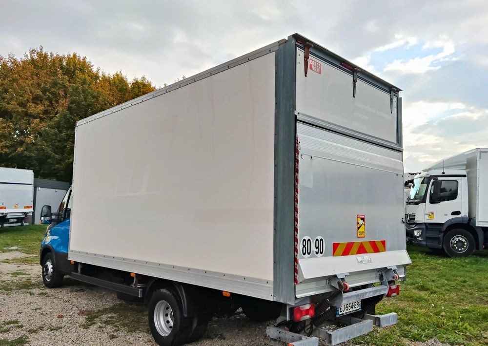 Box truck Iveco Daily 70C18: picture 7
