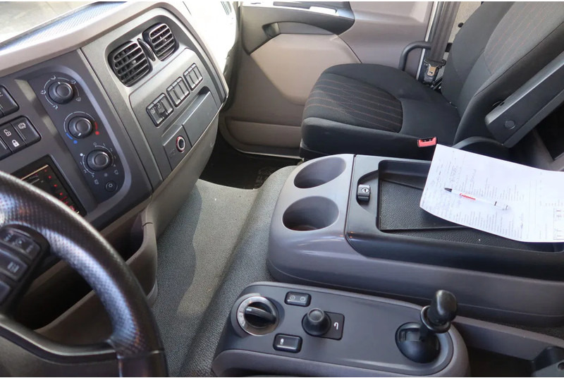 Refrigerator truck DAF LF 290 Koel/Vries+Klep 1500 kg Thermoking T 600R: picture 8