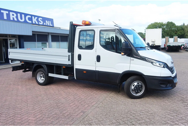 Iveco Daily 35C16 HI Matic Dubbele cabine open 7 persoons uitvoering. Dubbel lucht achter as. 3.0 L motor - Flatbed van, Combi van: picture 2 Iveco Daily 35C16 HI Matic Dubbele cabine open 7 persoons uitvoering. Dubbel lucht achter as. 3.0 L motor - Flatbed van, Combi van: picture 2