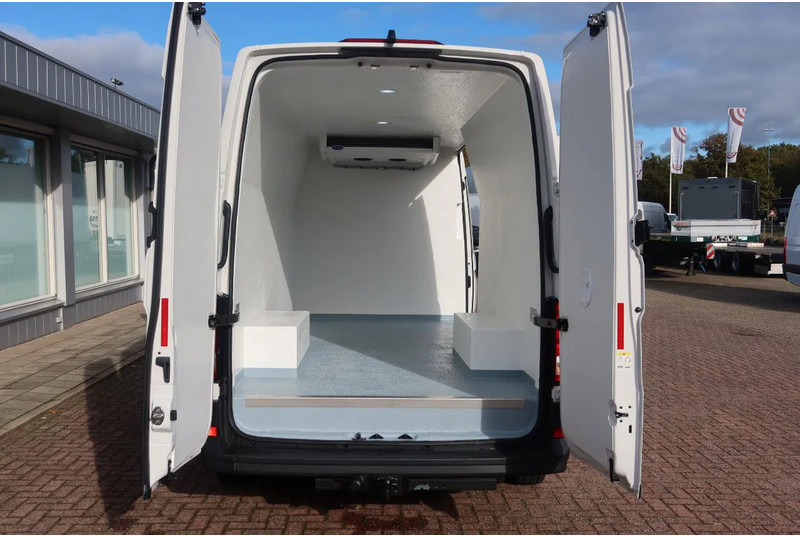 MAN TGE 50.160 Koel/Vries/Verwarmen + nachtaansluiting Carrier Xarios 350 L4/H2 automaat. Dubbel lucht. - Refrigerated van: picture 3 MAN TGE 50.160 Koel/Vries/Verwarmen + nachtaansluiting Carrier Xarios 350 L4/H2 automaat. Dubbel lucht. - Refrigerated van: picture 3