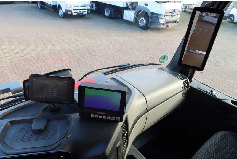 Box truck Mercedes-Benz Actros 1840 L Bkawagen+ BAR klep 2.000kg met Gesioleerde bak: picture 9 Box truck Mercedes-Benz Actros 1840 L Bkawagen+ BAR klep 2.000kg met Gesioleerde bak: picture 9