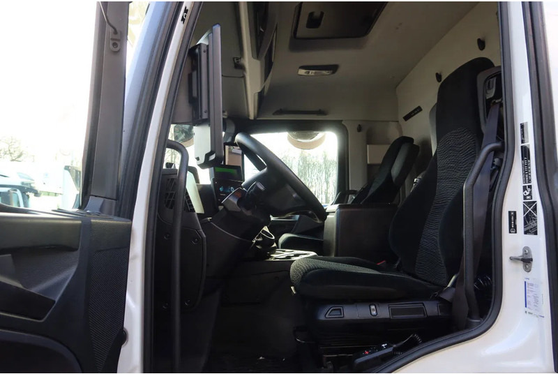 Box truck Mercedes-Benz Actros 1840 L Bkawagen+ BAR klep 2.000kg met Gesioleerde bak: picture 5 Box truck Mercedes-Benz Actros 1840 L Bkawagen+ BAR klep 2.000kg met Gesioleerde bak: picture 5