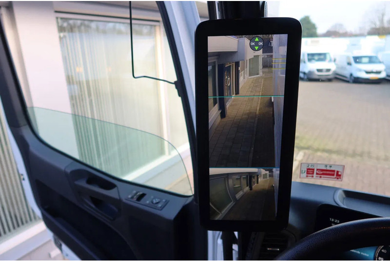 Box truck Mercedes-Benz Actros 1840 L Bkawagen+ BAR klep 2.000kg met Gesioleerde bak: picture 6 Box truck Mercedes-Benz Actros 1840 L Bkawagen+ BAR klep 2.000kg met Gesioleerde bak: picture 6