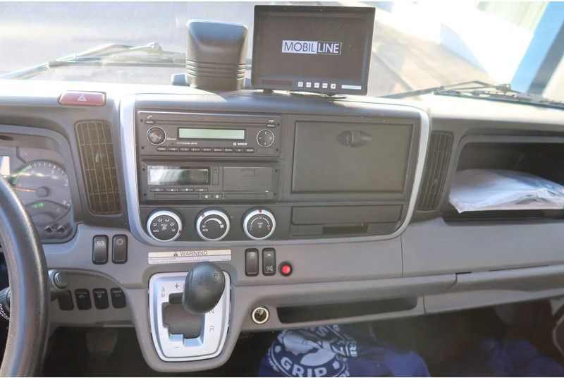 Mitsubishi Canter Mitsubishi Canter 7 C 18 + Klep 1000kg Euro 6 PRIJS 19.950 euro - Box truck: picture 5 Mitsubishi Canter Mitsubishi Canter 7 C 18 + Klep 1000kg Euro 6 PRIJS 19.950 euro - Box truck: picture 5