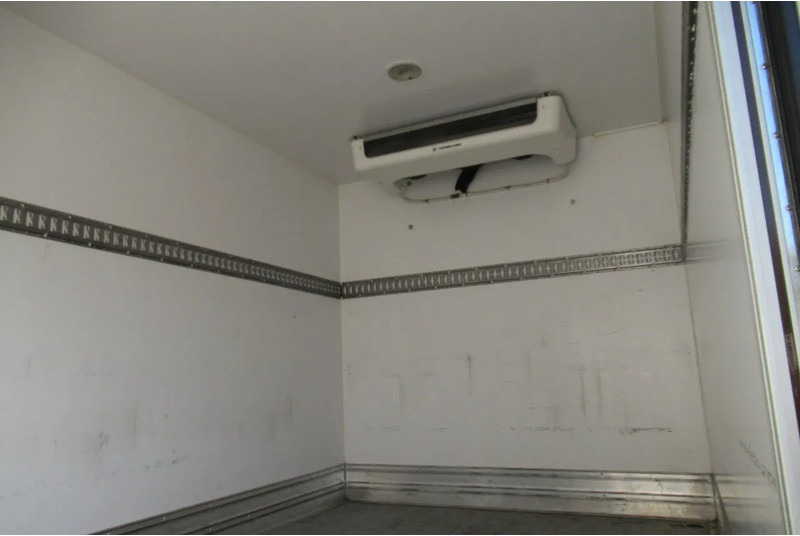 Renault D Truck 7.5 T. Koel/Vries+ Klep Euro 6 Thermoking V 500 MAX - Refrigerator truck: picture 4 Renault D Truck 7.5 T. Koel/Vries+ Klep Euro 6 Thermoking V 500 MAX - Refrigerator truck: picture 4