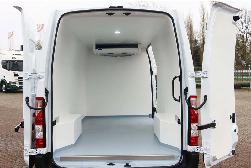 Renault Master Koel/Vries/verwarmen 220 volt stekker Carrier Xarios 350 135 PK - Refrigerated van: picture 4 Renault Master Koel/Vries/verwarmen 220 volt stekker Carrier Xarios 350 135 PK - Refrigerated van: picture 4