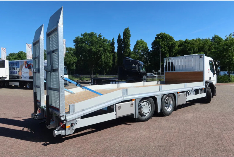 Renault T 320 Oprijwagen E 6 6x2 - Autotransporter truck: picture 3 Renault T 320 Oprijwagen E 6 6x2 - Autotransporter truck: picture 3