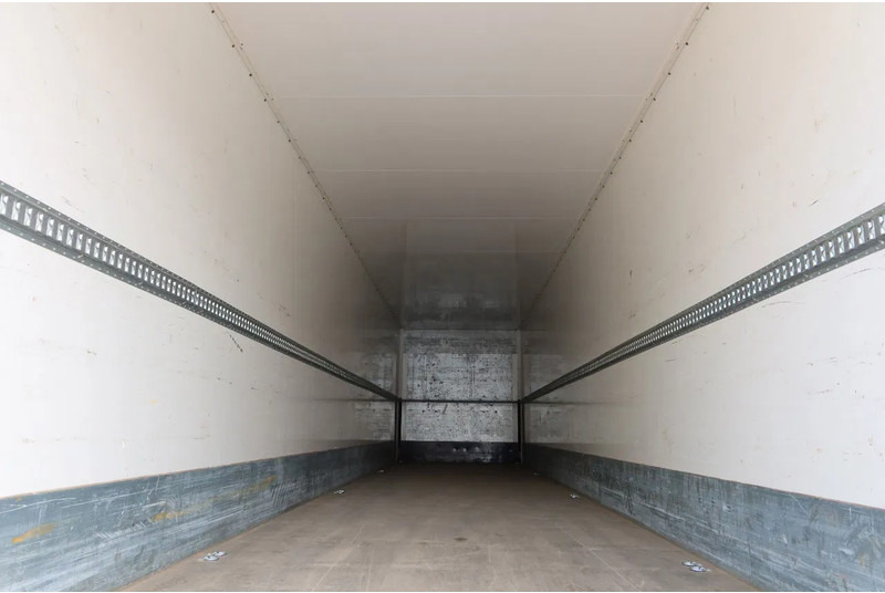 SYSTEM TRAILERS LPRS 18. 2 asser gesloten + stuuras en klep Dhollandia 2000 KG Daytona Grey - Closed box semi-trailer: picture 4 SYSTEM TRAILERS LPRS 18. 2 asser gesloten + stuuras en klep Dhollandia 2000 KG Daytona Grey - Closed box semi-trailer: picture 4