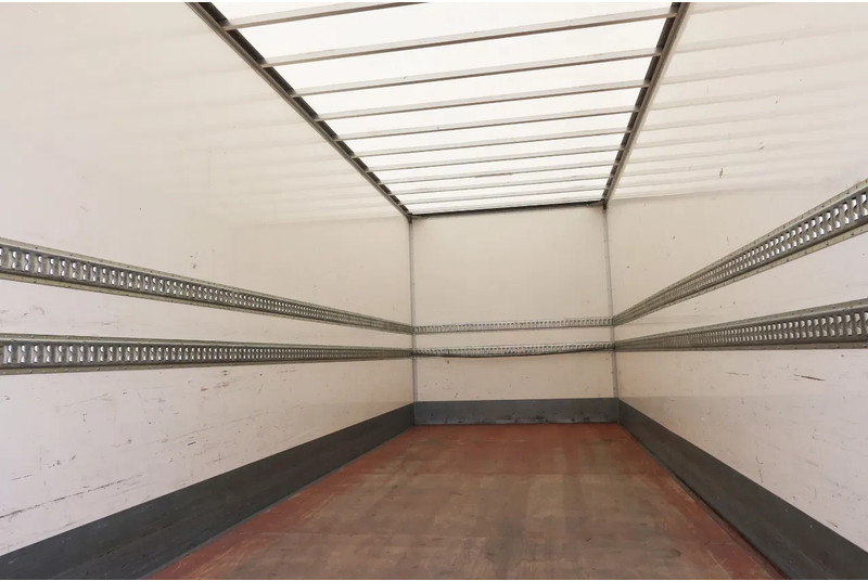 Scania P280 4x2 Bak + Dhollandia Klep 2000 KG - Box truck: picture 4 Scania P280 4x2 Bak + Dhollandia Klep 2000 KG - Box truck: picture 4