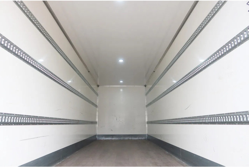 Volvo FM 340 Geïsoleerd Dak DHollandia 3000 kg - Box truck: picture 4 Volvo FM 340 Geïsoleerd Dak DHollandia 3000 kg - Box truck: picture 4