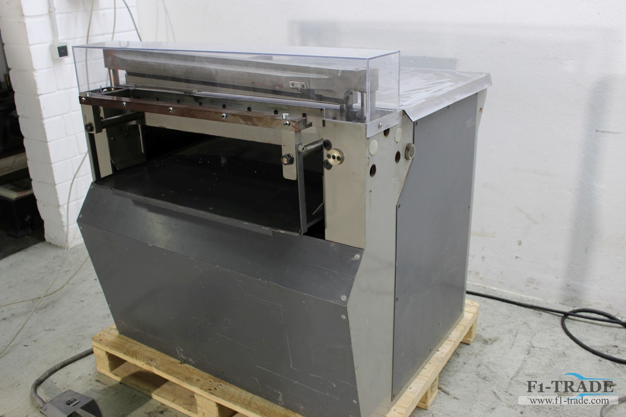 Robust PS 80 - Paper cutting machine: picture 3 Robust PS 80 - Paper cutting machine: picture 3