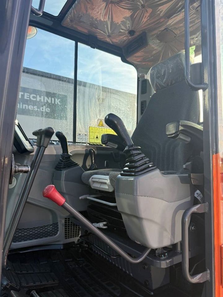 Leasing of Doosan DX 85 R  Doosan DX 85 R: picture 9