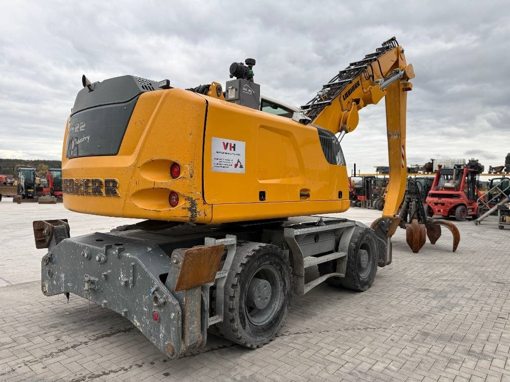 Liebherr LH 22 - Waste/ Industry handler: picture 5 Liebherr LH 22 - Waste/ Industry handler: picture 5
