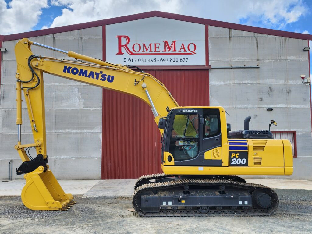 KOMATSU PC200-10MO NUEVA - Crawler excavator: picture 1 KOMATSU PC200-10MO NUEVA - Crawler excavator: picture 1