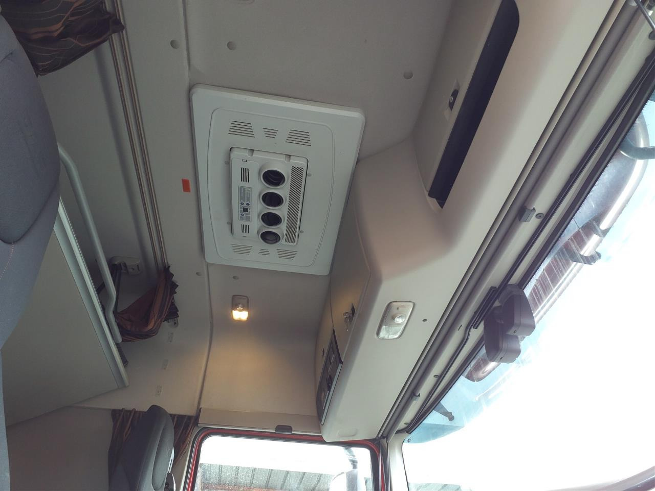 DAF XF530 - Tractor unit: picture 5 DAF XF530 - Tractor unit: picture 5